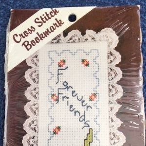 🌿NWOT Vintage Cross Stitch Bookmark🌿